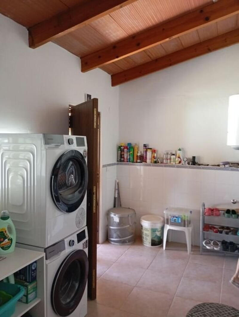 4 bedroom Country House for sale 4 bedroom Country House for sale
