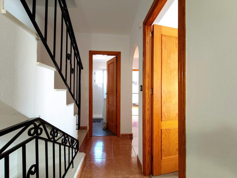 6 bedroom Townhouse for sale 6 bedroom Townhouse for sale