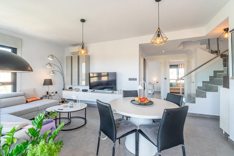 3 bedroom Apartment for sale