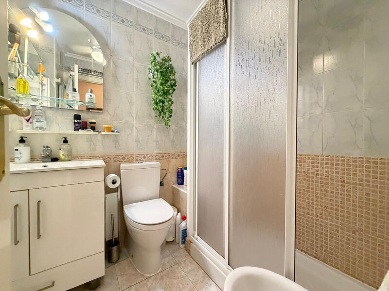 2 bedroom Apartment for sale 2 bedroom Apartment for sale