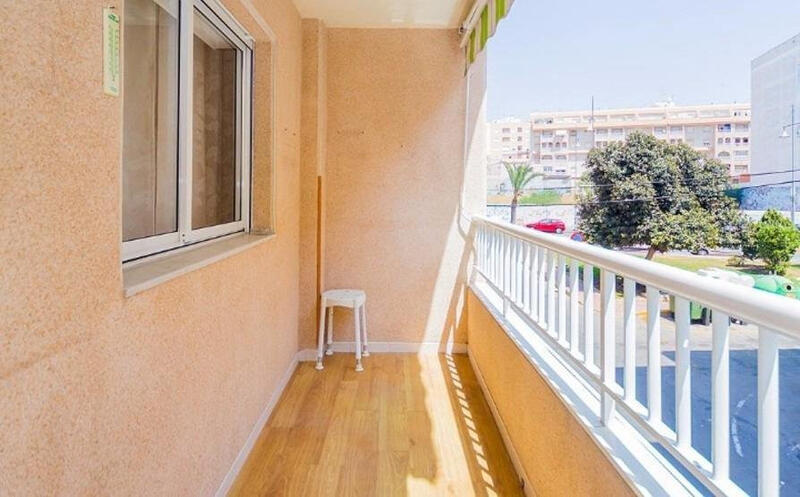 2 slaapkamer Appartement Te koop 2 slaapkamer Appartement Te koop