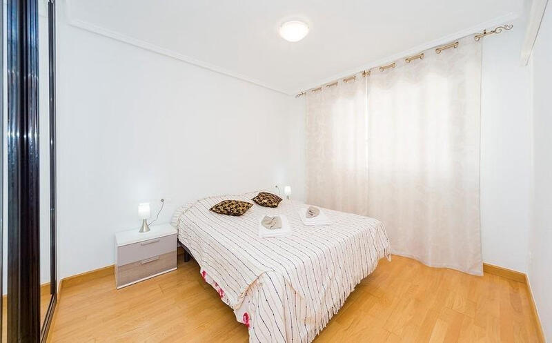 2 slaapkamer Appartement Te koop 2 slaapkamer Appartement Te koop