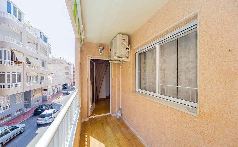 2 slaapkamer Appartement Te koop 2 slaapkamer Appartement Te koop
