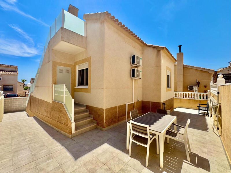 2 bedroom Townhouse for sale 2 bedroom Townhouse for sale