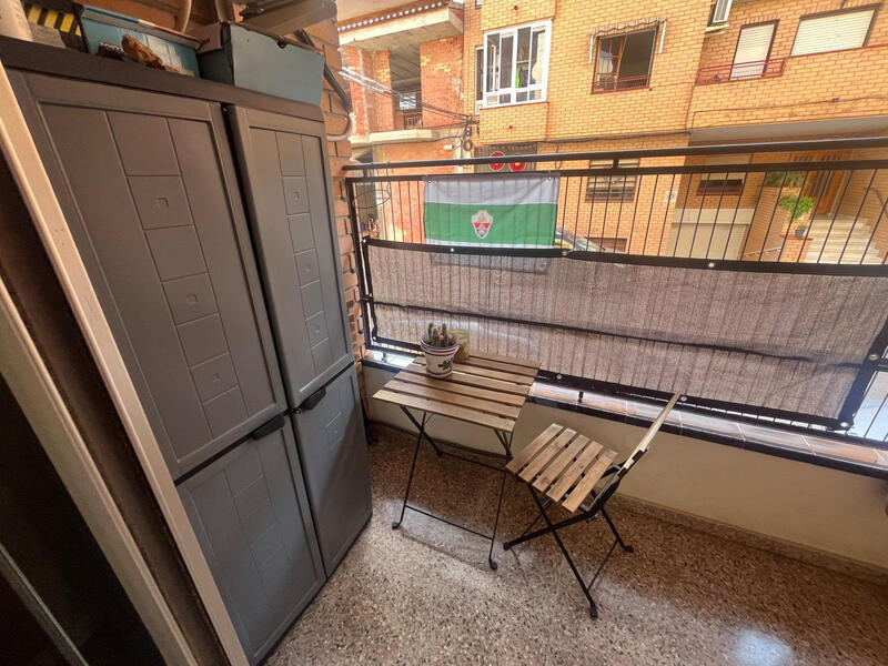 4 bedroom Apartment for sale