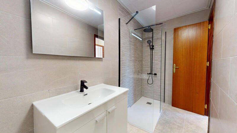 2 bedroom Apartment for sale 2 bedroom Apartment for sale
