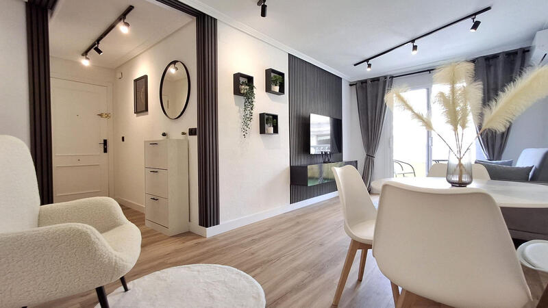 1 bedroom Apartment for sale