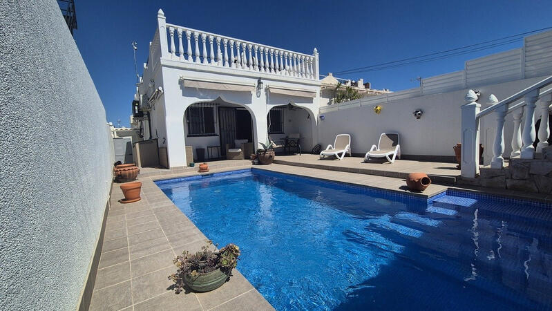 2 Cuarto Villa en venta