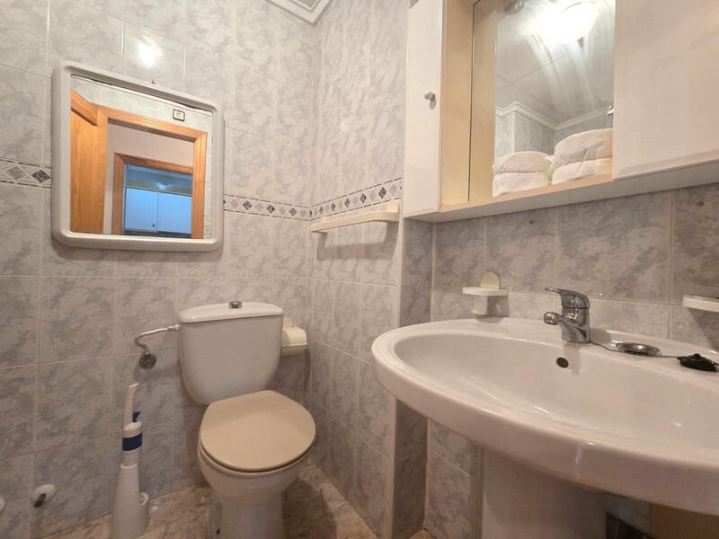1 bedroom Apartment for sale