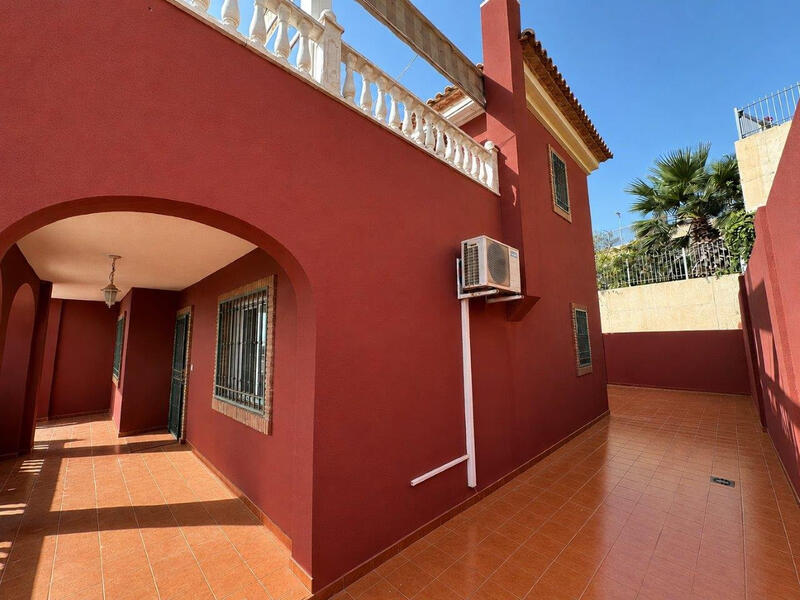 3 chambre Villa à vendre 3 chambre Villa à vendre