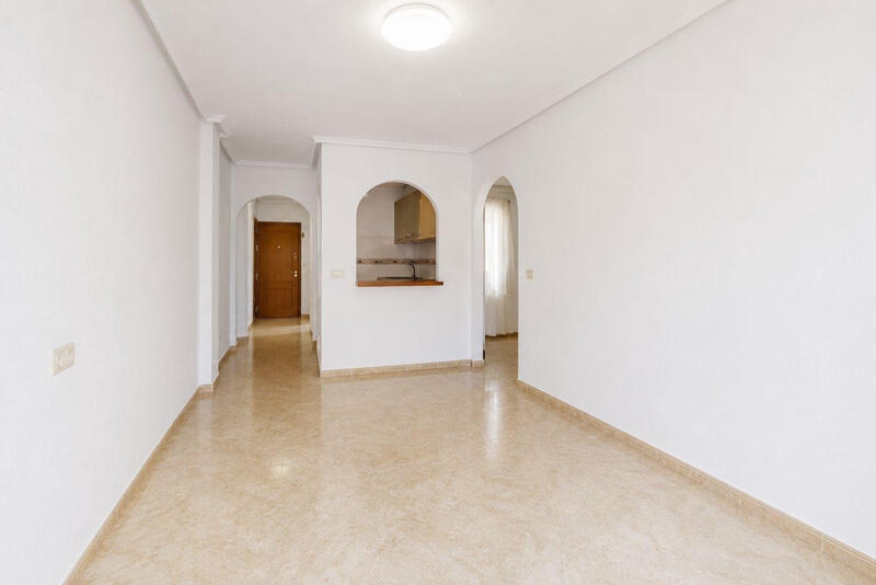 2 slaapkamer Appartement Te koop 2 slaapkamer Appartement Te koop