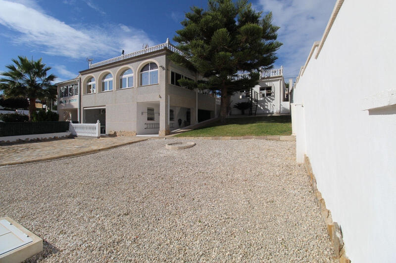 Townhouse for sale in Torrevieja, Alicante