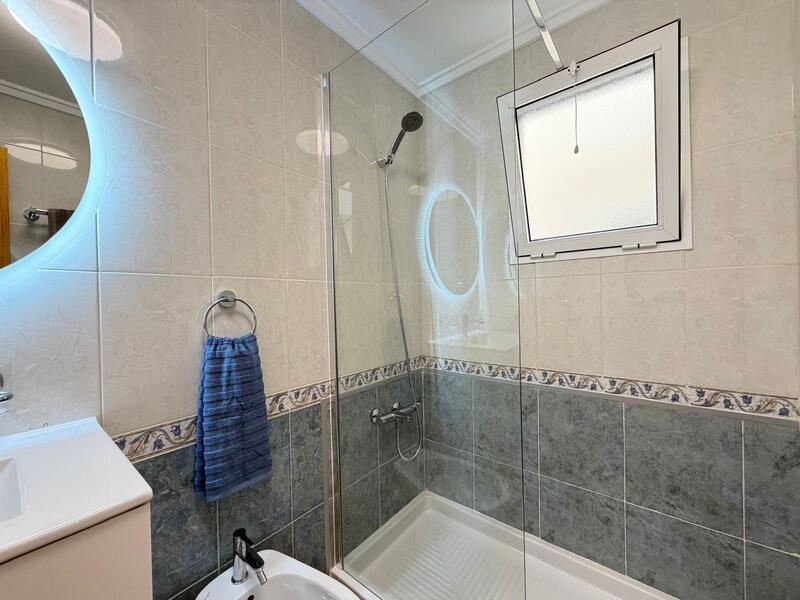 2 slaapkamer Appartement Te koop