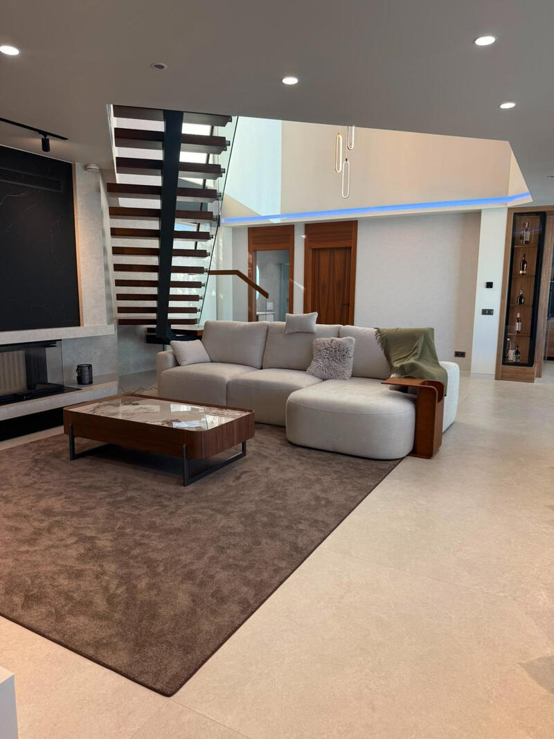 5 bedroom Villa for sale 5 bedroom Villa for sale