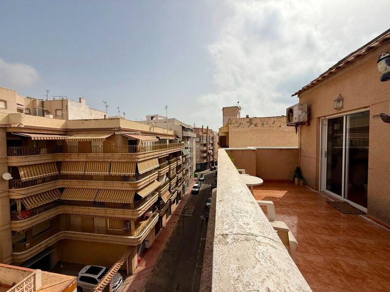 3 bedroom Apartment for sale