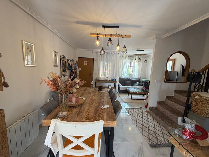 3 bedroom Villa for sale 3 bedroom Villa for sale