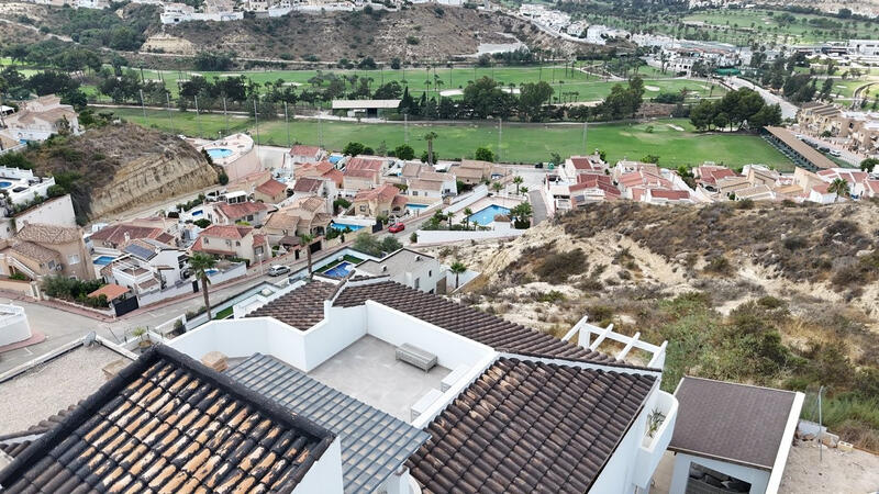 4 bedroom Villa for sale