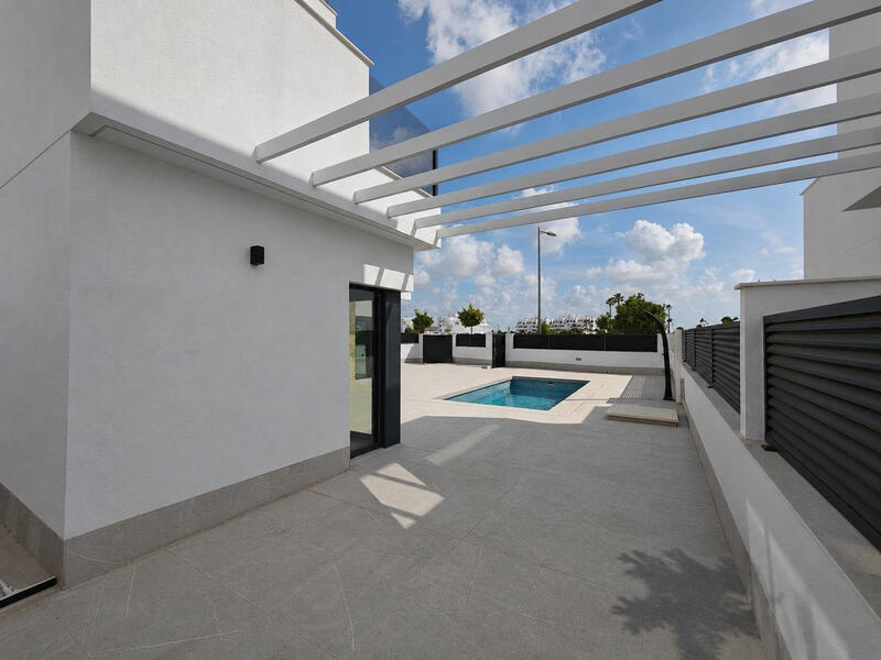 6 bedroom Villa for sale