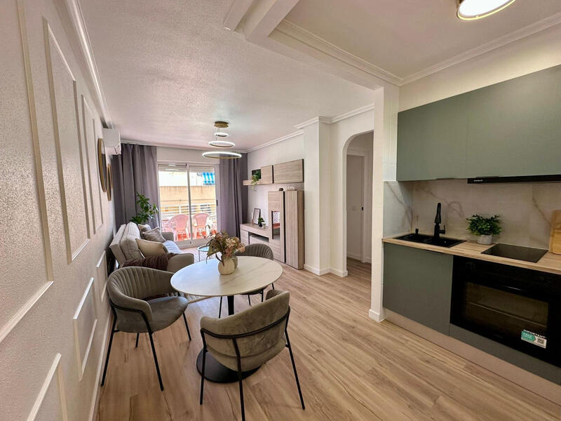 Apartamento en venta en Torrevieja, Alicante