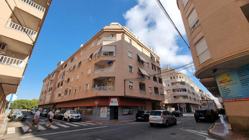 Apartamento en venta en Torrevieja, Alicante