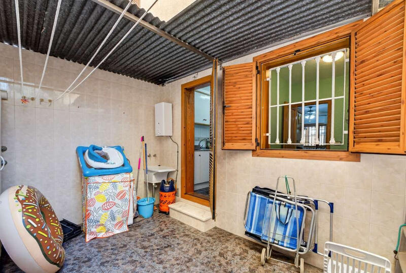 3 bedroom Townhouse for sale