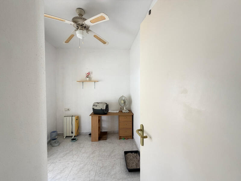 2 bedroom Townhouse for sale