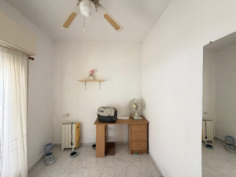 2 bedroom Townhouse for sale