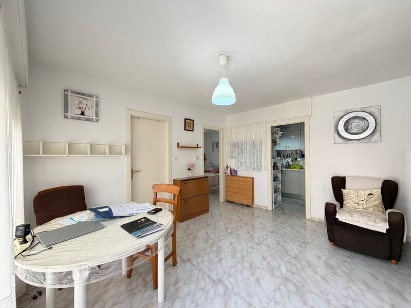 2 bedroom Townhouse for sale