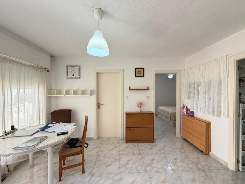 2 bedroom Townhouse for sale