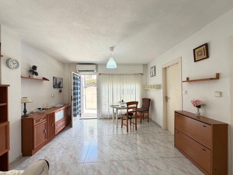 2 bedroom Townhouse for sale