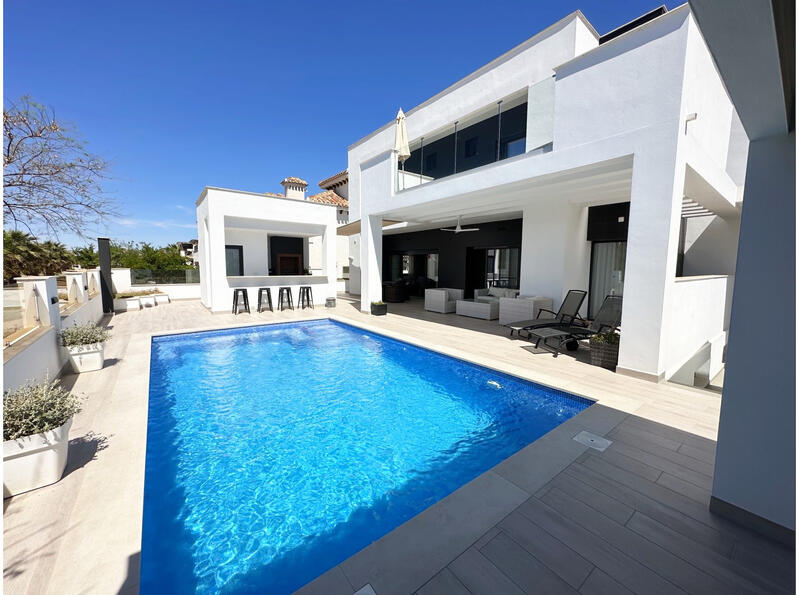 5 bedroom Villa for sale