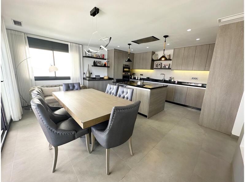 5 bedroom Villa for sale