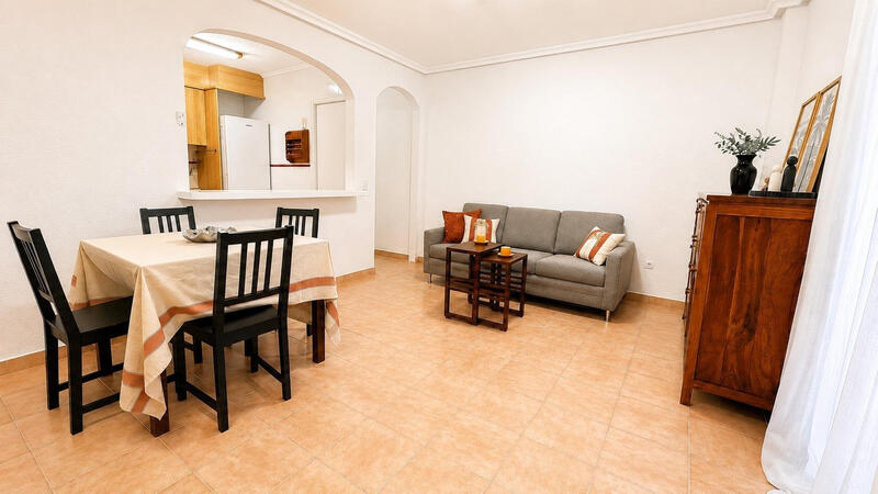 Apartamento en venta en Torrevieja, Alicante