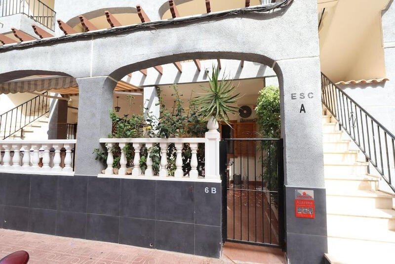 Villa for sale in Torrevieja, Alicante