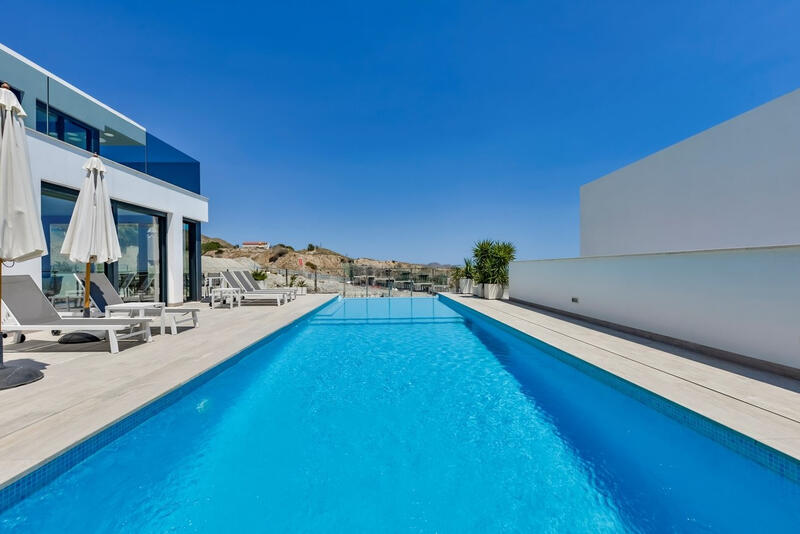 5 bedroom Villa for sale 5 bedroom Villa for sale