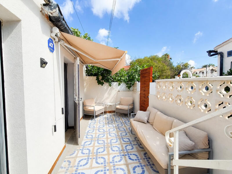 Villa til salgs i Torrevieja, Alicante