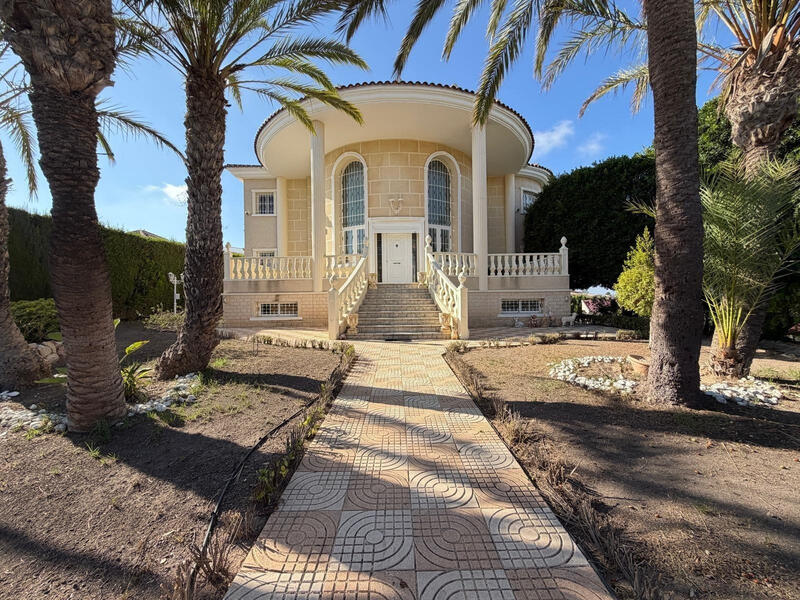 6 Schlafzimmer Villa zu verkaufen