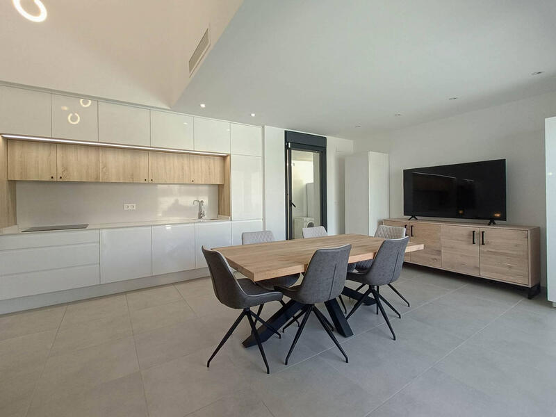 5 Schlafzimmer Villa zu verkaufen 5 Schlafzimmer Villa zu verkaufen