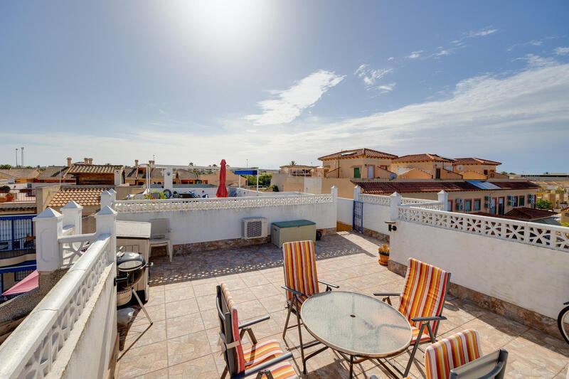 Villa till salu i Torrevieja, Alicante