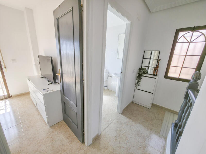 2 Cuarto Villa en venta