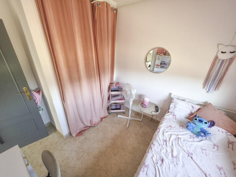 2 Cuarto Villa en venta