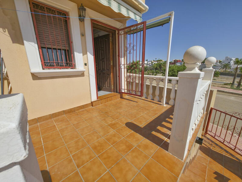 2 Cuarto Villa en venta