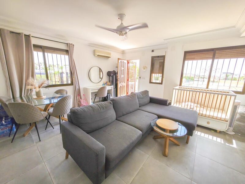 2 Cuarto Villa en venta