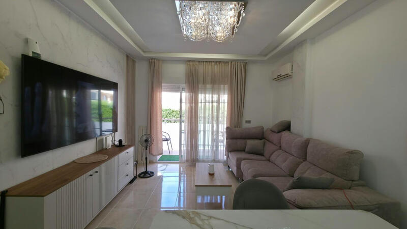 квартира продается в Torrevieja, Alicante