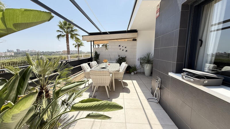3 bedroom Townhouse for sale