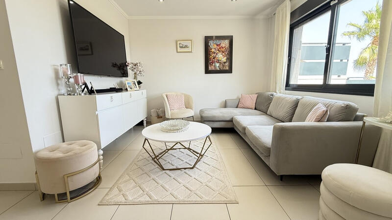 3 bedroom Townhouse for sale