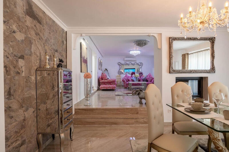 4 slaapkamer Villa Te koop