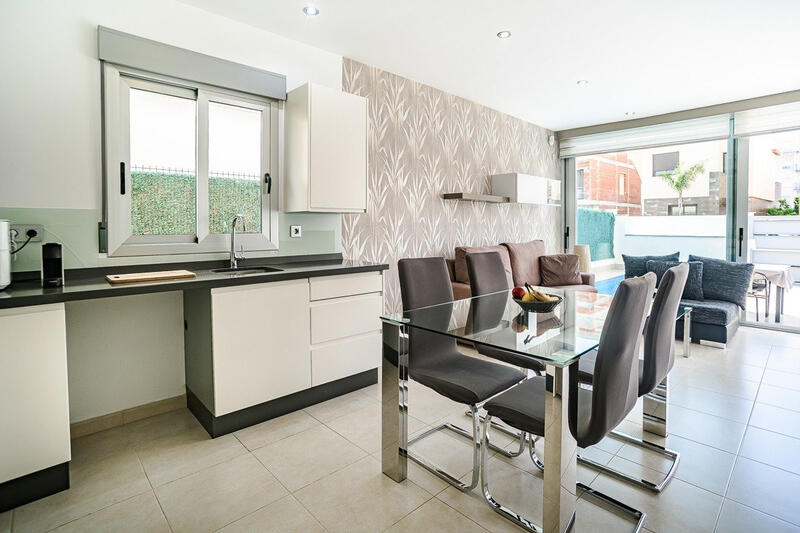 3 slaapkamer Villa Te koop 3 slaapkamer Villa Te koop