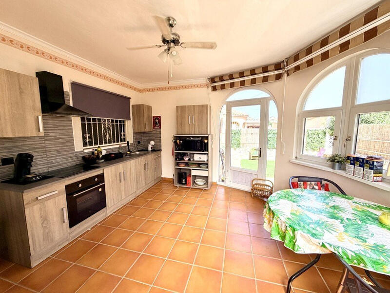3 bedroom Villa for sale 3 bedroom Villa for sale