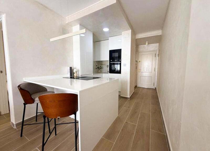 2 slaapkamer Appartement Te koop 2 slaapkamer Appartement Te koop